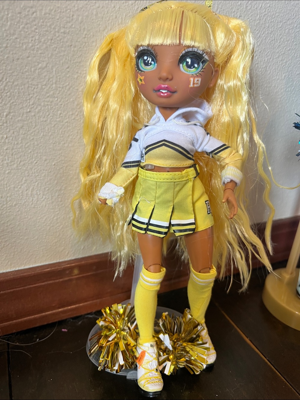 Rainbow High Yellow Cheerleader Doll with White Hoodie - Kids Toy